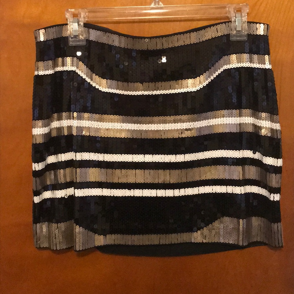 Express black/gold/white sequin skirt